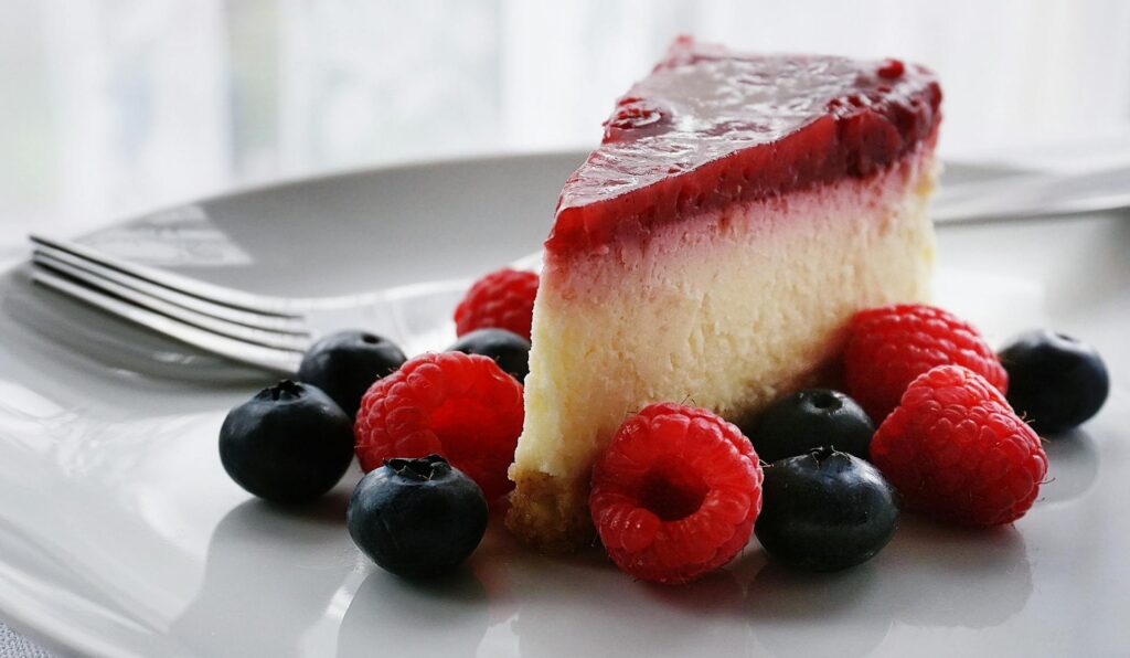 strawberry cheesecake cake recipe
